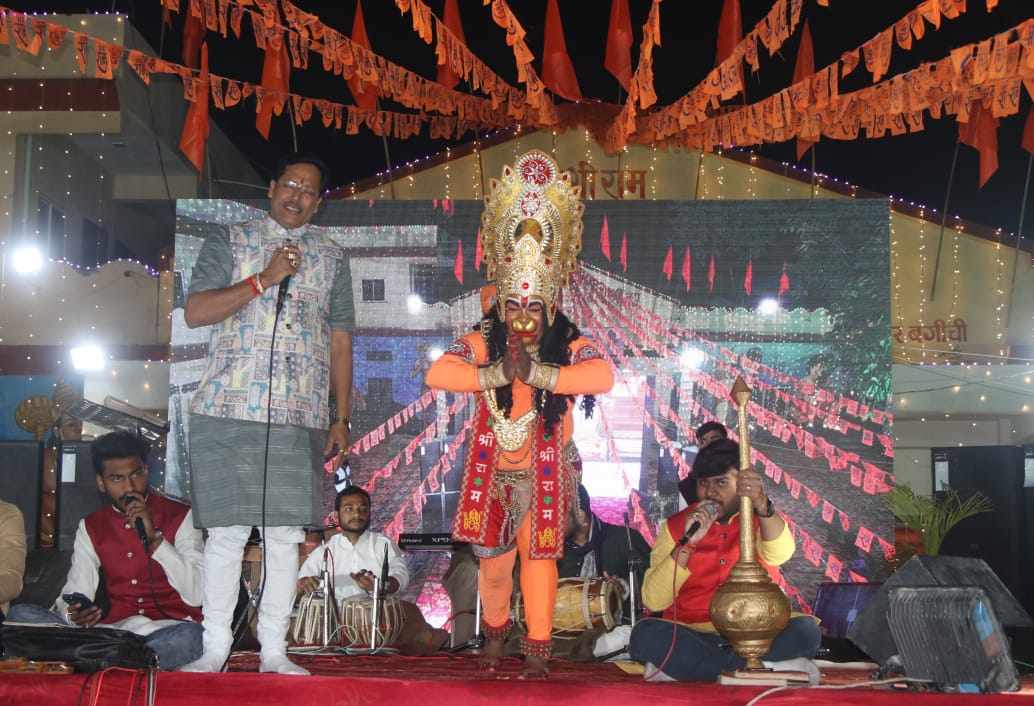 वीर बगीची में तीन दिवसीय उत्सव का दूसरा दिन, भजनों पर झूमें भक्त, अलीजा सरकार के जयकारों से गुंजा परिसर