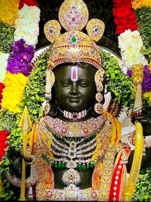 Ram Mandir Live: पुरे शृंगार के साथ रामलला की पहली झलक, यहाँ देखें खूबसूरत तस्वीरें और वीडियो