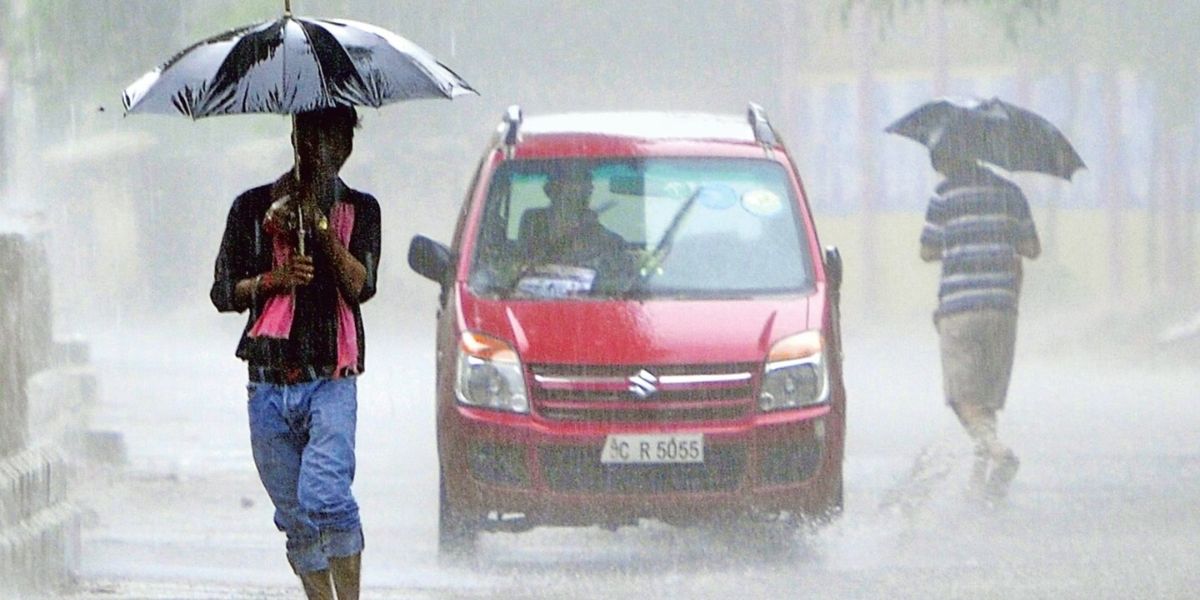 IMD Alert : अगले 24 घंटे में इन 10 जिलों में होगी गरज-चमक के साथ भारी बारिश, मौसम विभाग ने जारी किया अलर्ट