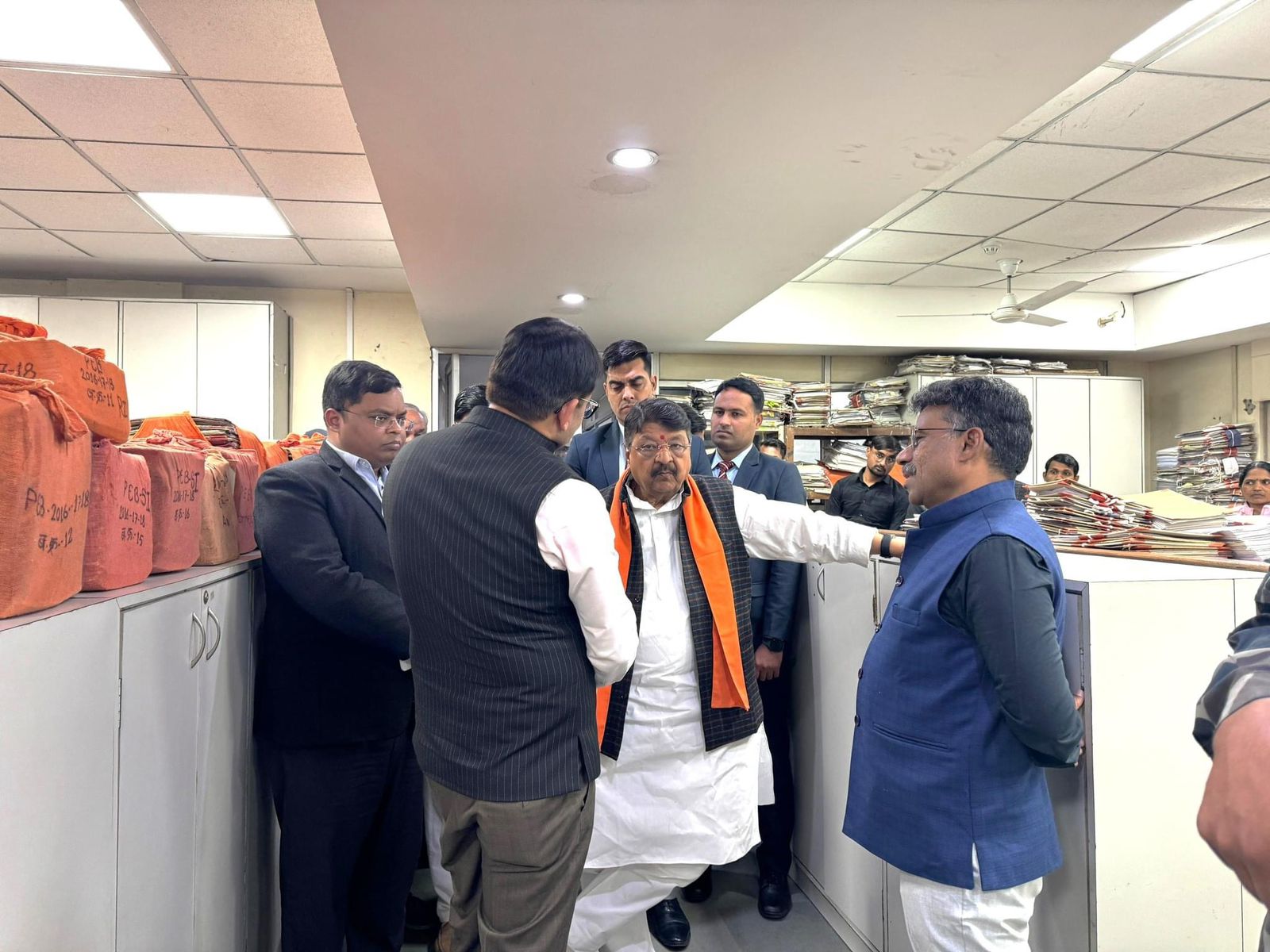 नगरीय विकास मंत्री कैलाश विजयवर्गीय ने किया संचालनालय का निरीक्षण