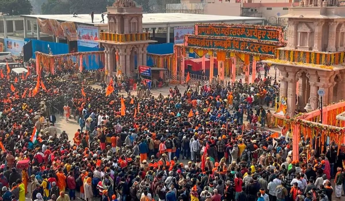 अयोध्या में रामलला के दर्शन के लिए आने वाली सभी गाड़ियों पर तात्कालिक रोक