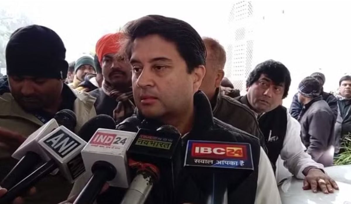 सिंधिया ने राहुल पर साधा निशाना, कहा- मंदिर में दर्शन करने से इंकार किया तो देश...