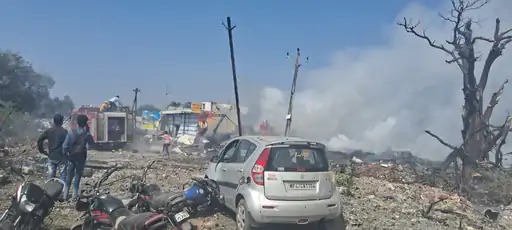 MP News: हरदा की पटाखा फैक्ट्री में विस्फोट, 60 से ज्यादा घरों में लगी आग, कई लोगों की मौत और घायल होने की सूचना