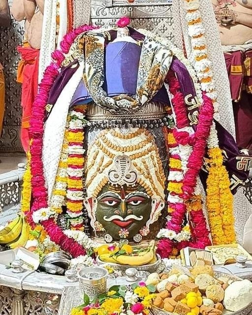 Live Darshan: हमारे साथ कीजिए देश और दुनिया के प्रमुख मंदिरों के लाइव दर्शन