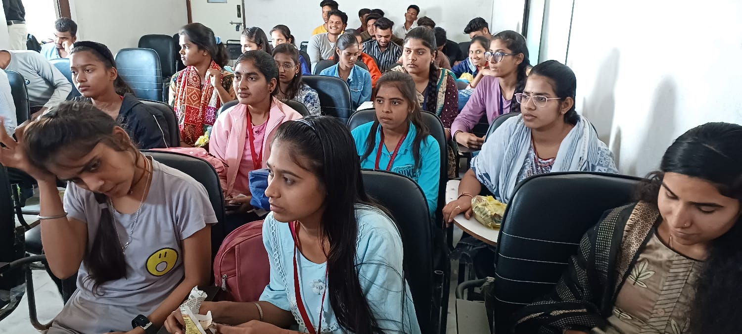 राजगढ़ में SEBI का निवेशक जागरूकता कार्यक्रम, वित्तीय योजनाओं की दी गई जानकारी