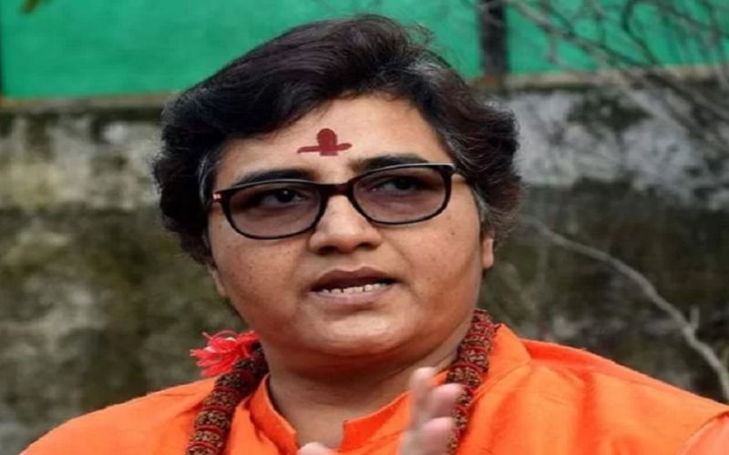 मालेगांव ब्लास्ट मामले में बढ़ी साध्वी प्रज्ञा ठाकुर की मुश्किलें, जमानती वारंट जारी