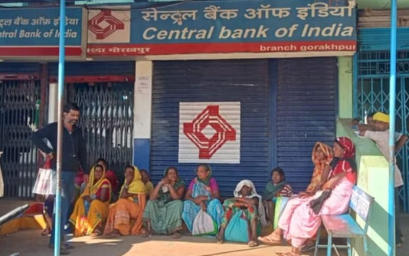 सीबीआई की बड़ी कार्रवाई, रिश्वत लेते बैंक मैनेजर को रंगे हाथ पकड़ा