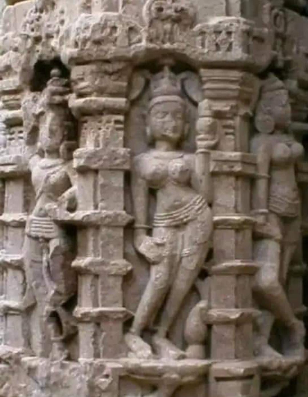 ASI की टीम सर्वे करने पहुंची भोजशाला, हाई कोर्ट ने दिए थे आदेश, मुस्लिम समाज को नमाज की अनुमति भी