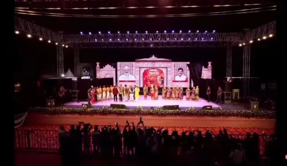 Ujjain : महाशिवरात्रि पर माता पार्वती बनी 'हेमा मालिनी', डांस देख झूम उठे दर्शक, मुख्यमंत्री ने की तारीफ