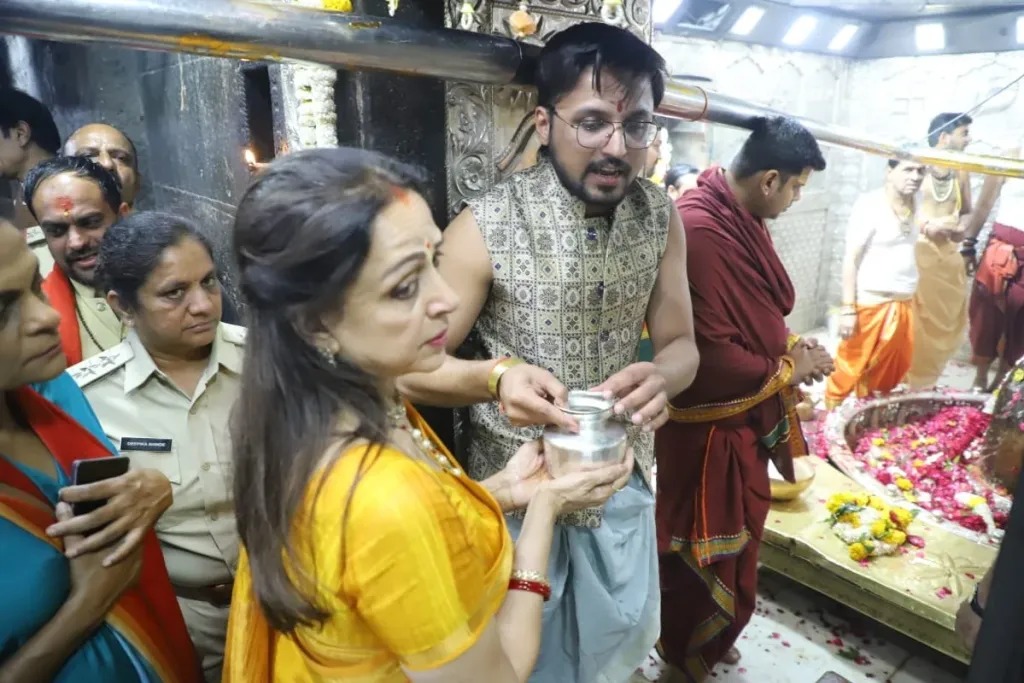 उज्जैन पहुंची हेमा मालिनी, टिकट मिलने पर जताया PM मोदी का आभार, बोली- अबकी बार 400 पार