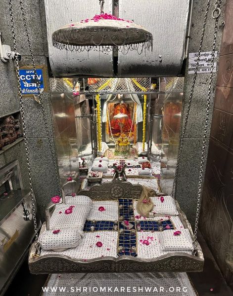 Live Darshan: हमारे साथ कीजिए देश और दुनिया के प्रमुख मंदिरों के लाइव दर्शन