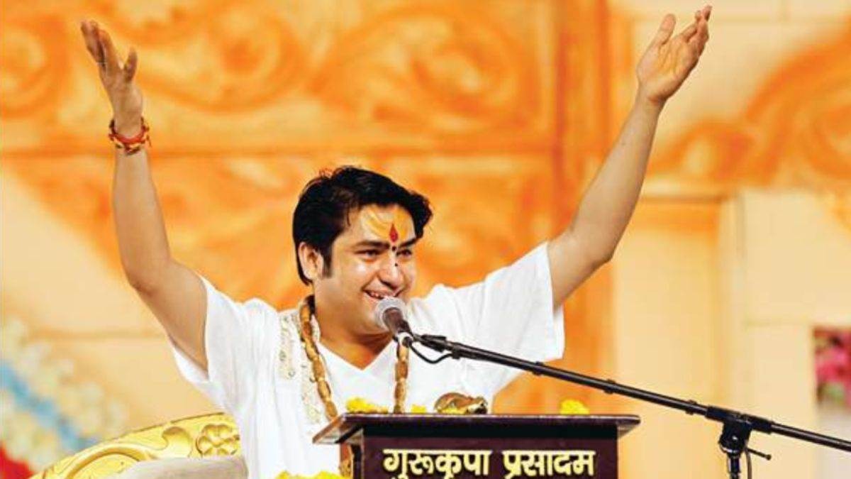 'नाइट कल्चर निशाचरों के लिए..हमारी संस्कृति पर पड़ेगा दुष्प्रभाव' शहर को लेकर बोले पंडित धीरेंद्र शास्त्री