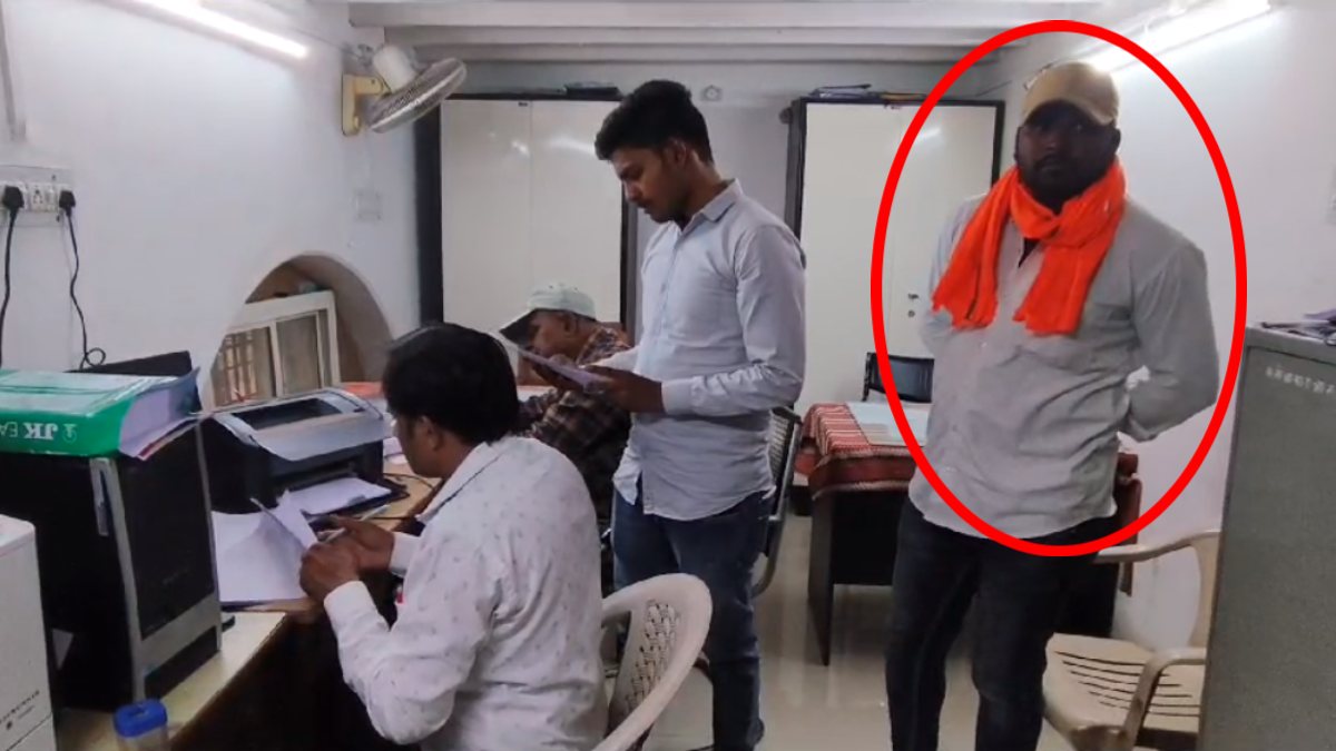 लोकायुक्त की बड़ी कार्रवाई : 95000 की रिश्वत लेते सरपंच पति को रंगे हाथों पकड़ा