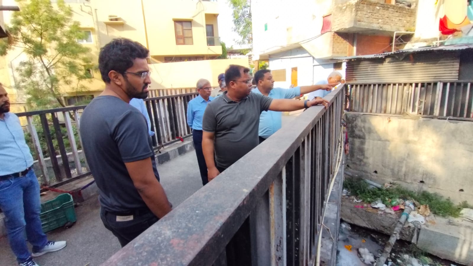Indore News : नाला सफाई कार्य में लापरवाही, दरोगा को पड़ी भारी, 5 दिन का वेतन काटा