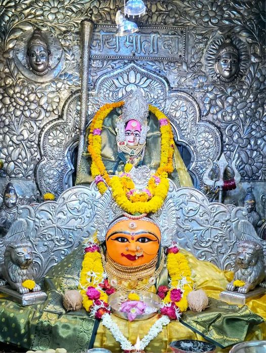 Live Darshan: हमारे साथ कीजिए देश और दुनिया के प्रमुख मंदिरों के लाइव दर्शन