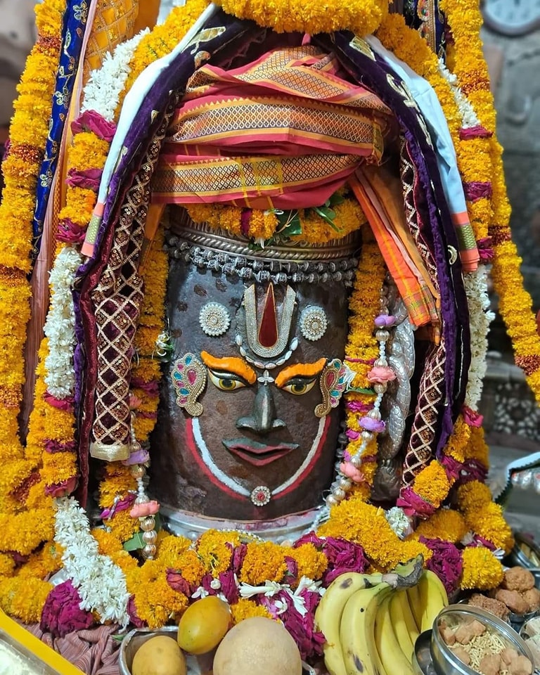 Live Darshan : हमारे साथ कीजिए देश और दुनिया के प्रमुख मंदिरों के लाइव दर्शन