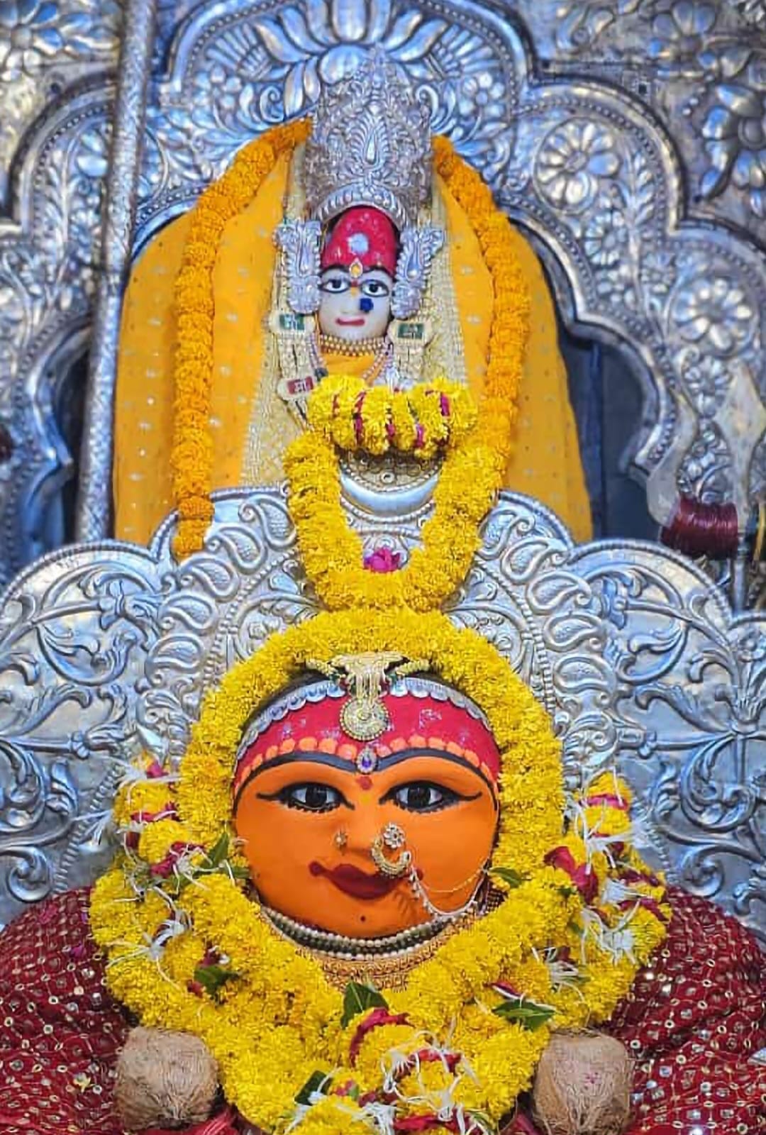 Live Darshan : हमारे साथ कीजिए देश और दुनिया के प्रमुख मंदिरों के लाइव दर्शन