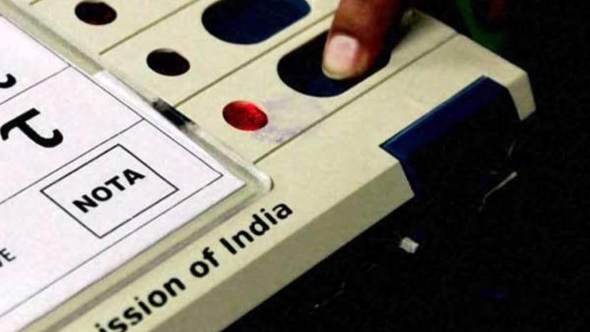 इंदौर में कांग्रेस का कोई प्रत्याशी मौजूद नहीं, नोटा का प्रचार कर रही कांग्रेस की हटाई गई टेबल