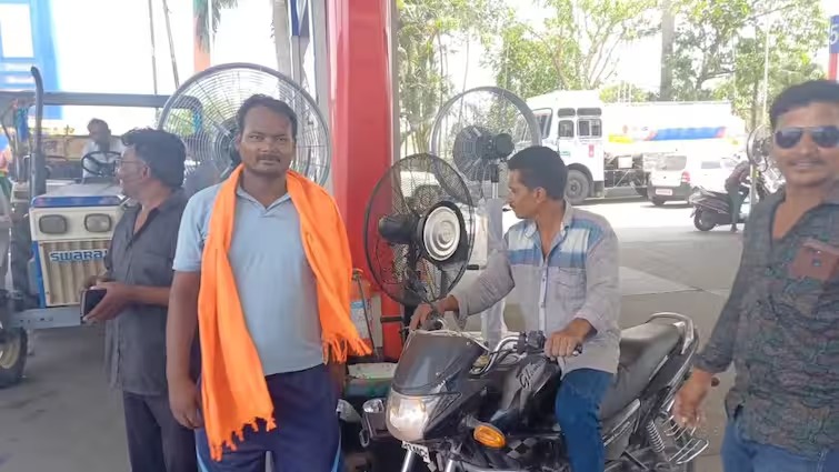 उज्जैन में भीषण गर्मी से बचाव के लिए अनोखा उपाए, लगाए गए मिस्ट फैन