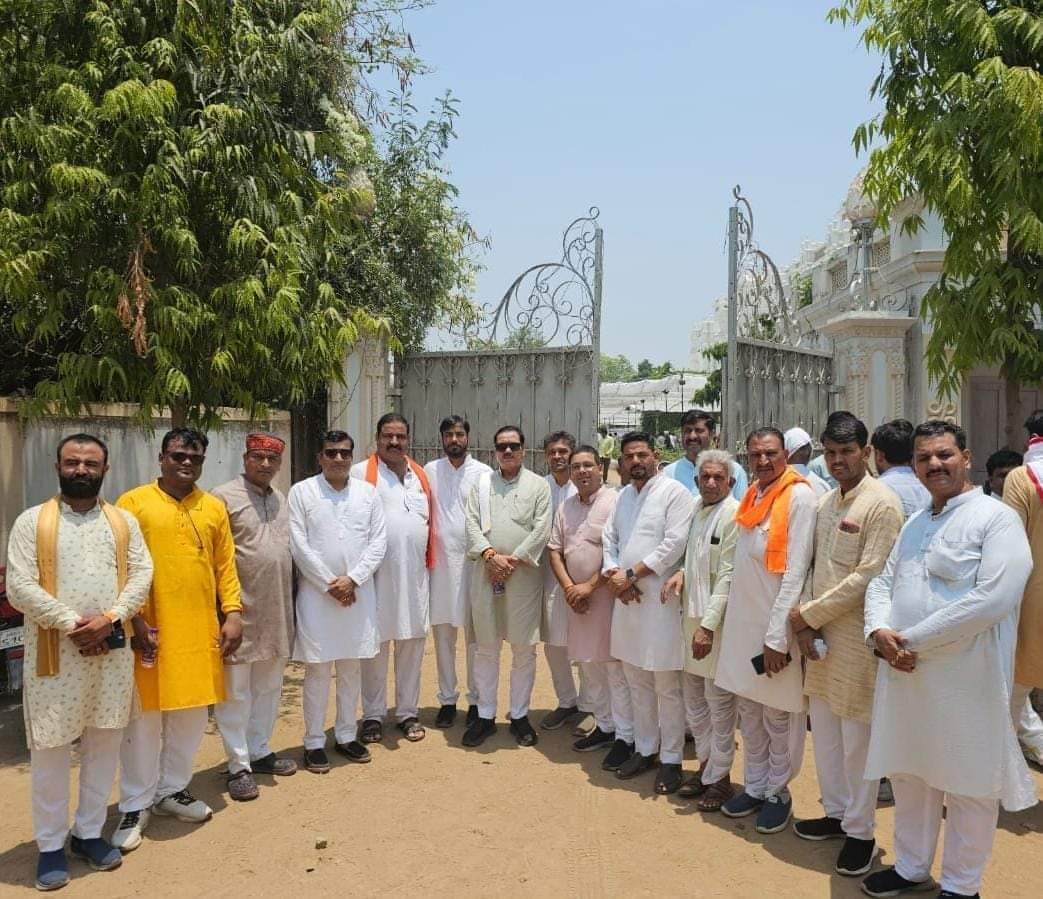 मंत्री गौतम टेटवाल ने जनप्रतिनिधियों के साथ राजमाता माधवी राजे सिंधिया को दी श्रद्धांजलि