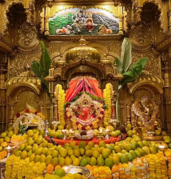 Live Darshan: हमारे साथ कीजिए देश और दुनिया के प्रमुख मंदिरों के प्रातः लाइव दर्शन
