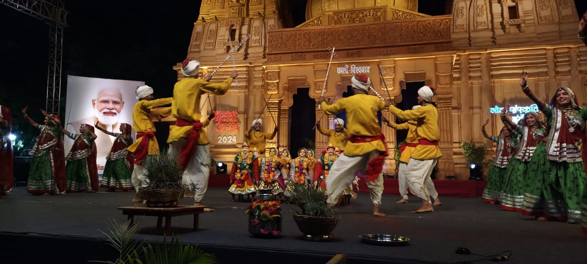 मालवा उत्सव में आखिरी दिन उमड़ी भीड़, शानदार प्रस्तुतियों ने दर्शकों को किया मंत्रमुग्ध