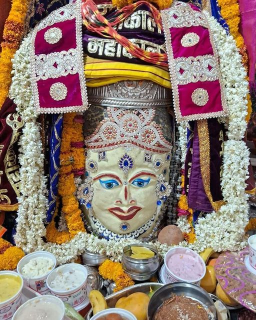 Live Darshan : हमारे साथ कीजिए देश और दुनिया के प्रमुख मंदिरों के लाइव दर्शन