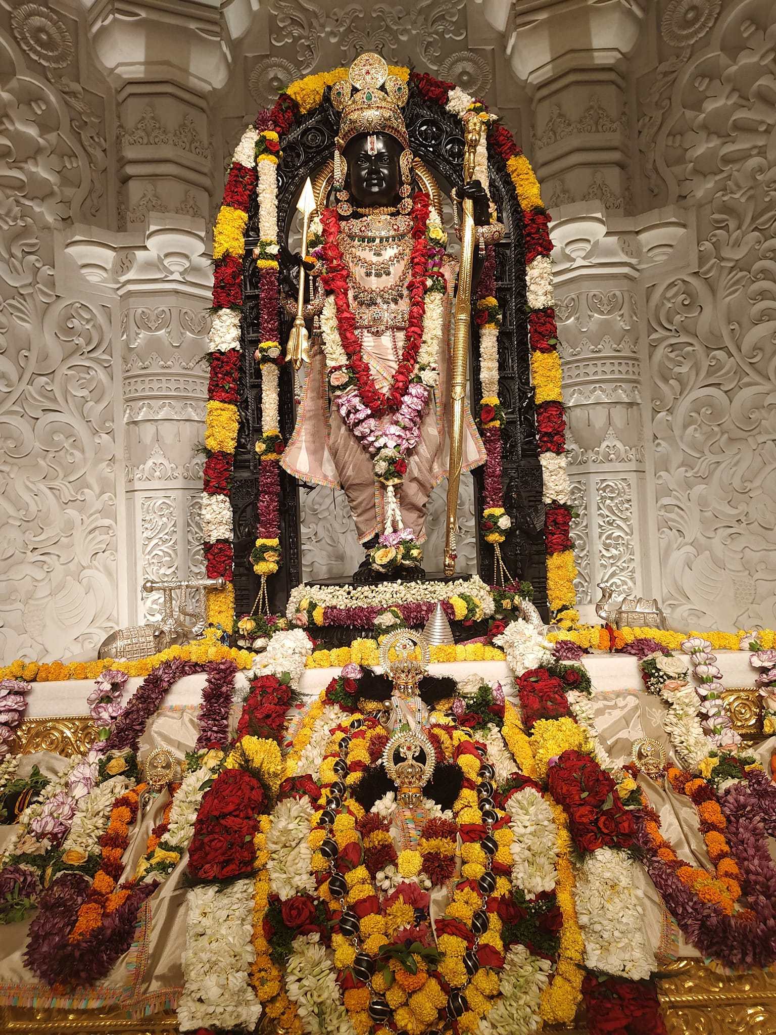 Live Darshan : हमारे साथ कीजिए देश और दुनिया के प्रमुख मंदिरों के लाइव दर्शन