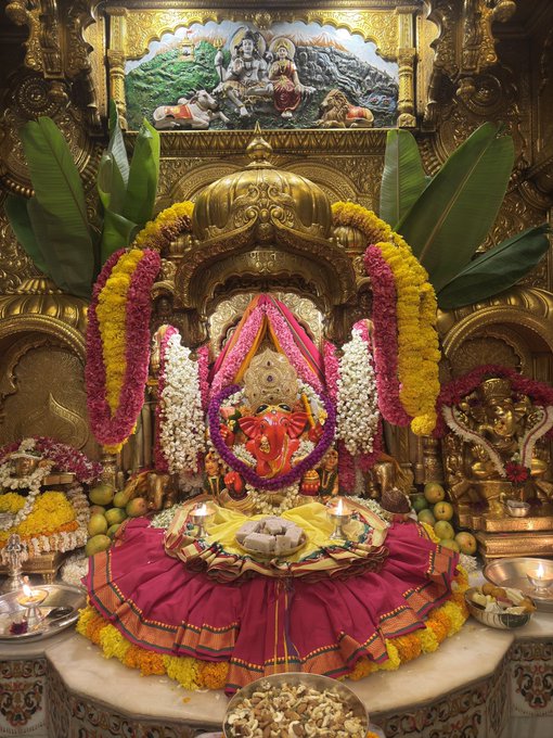 Live Darshan: हमारे साथ कीजिए देश और दुनिया के प्रमुख मंदिरों के लाइव दर्शन