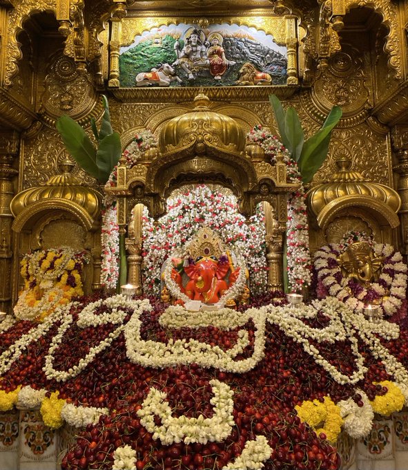 Live Darshan : हमारे साथ कीजिए देश और दुनिया के प्रमुख मंदिरों के लाइव दर्शन