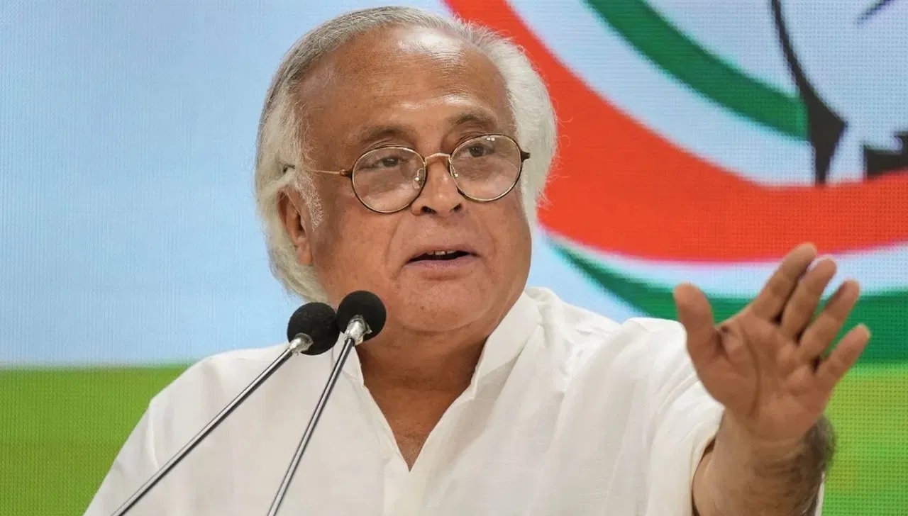 चुनावी अनुमानों पर जयराम रमेश ने दिया बड़ा बयान, बोले- एग्जिट पोल में जीत रहे थे अटल जी, मगर मनमोहन सिंह बने थे पीएम