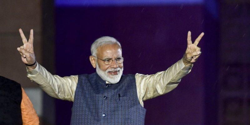 बीजेपी मुख्यालय में PM मोदी का भव्य स्वागत, लगे मोदी-मोदी के नारे