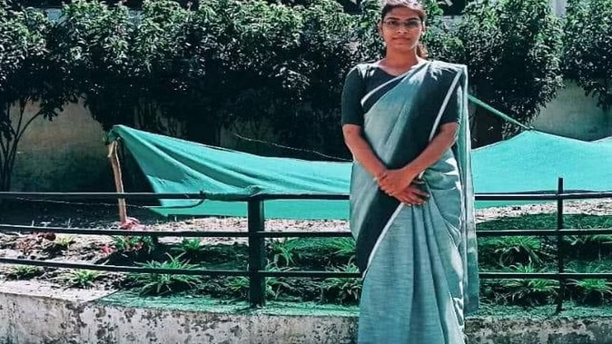 MPPSC Result : चाय बेचने वाले की बेटी बनी DSP, पढ़िए निशा डेहरिया की संघर्षों की कहानी