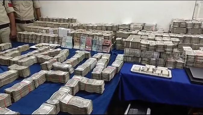 उज्जैन में सट्टे का बड़ा खुलासा! पुलिस ने 9 को किया गिरफ्तार, नोट गिनने के लिए मंगानी पड़ी मशीन, 15 करोड़ बरामद