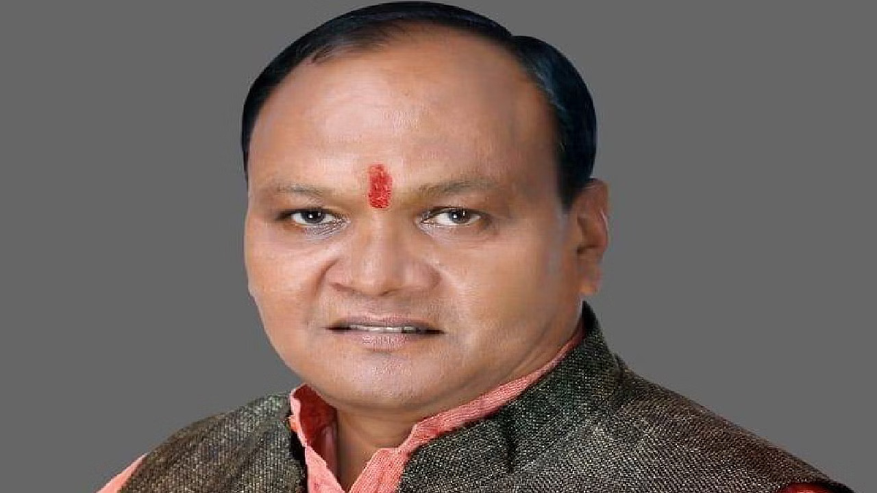 ‘जय हिंदू राष्ट्र’ बोलने पर बरेली सांसद पर भड़का विपक्ष, संसद में हुआ हंगामा