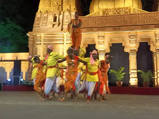 इंदौर में सजा मालवा उत्सव शिल्प मेला, मालवी व्यंजन बन रहे हैं लोगों की पसंद