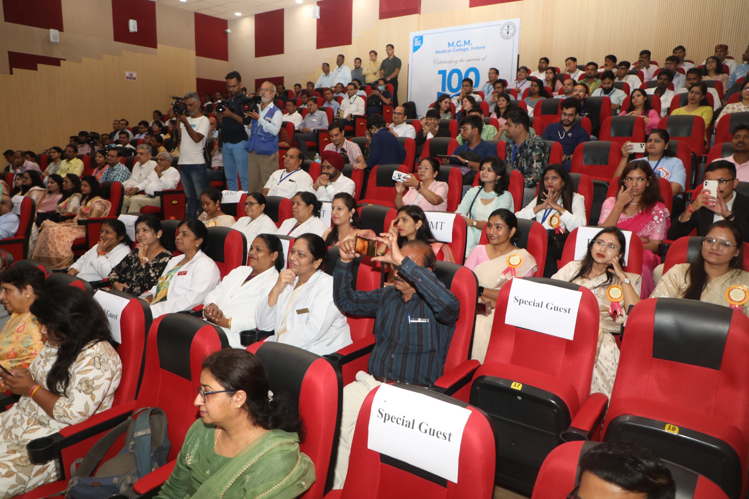MGM मे‍डिकल कॉलेज इंदौर के बढ़ते कदम, 100 से अधिक हुए बोन मैरो ट्रांसप्लांट
