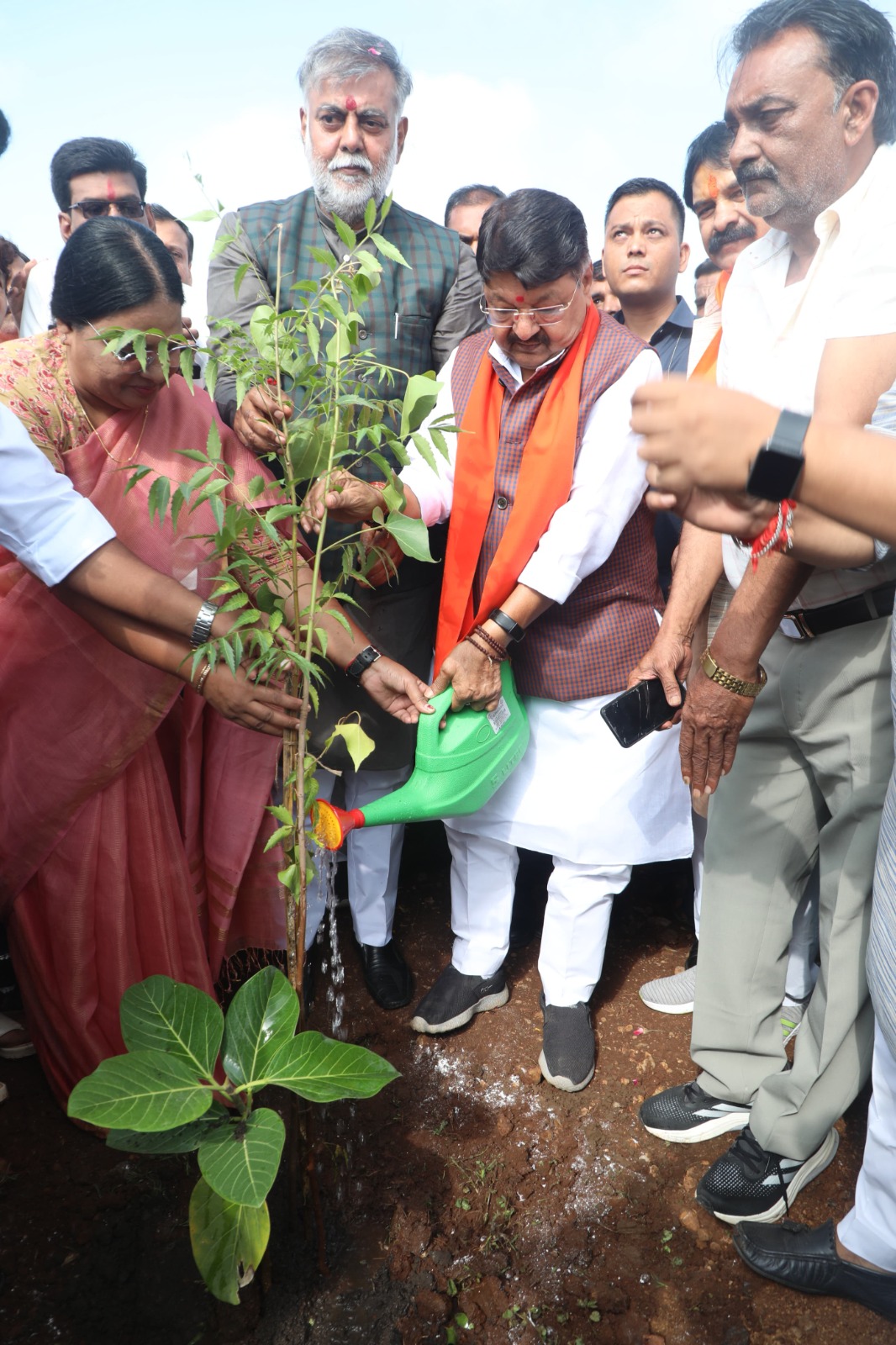 आने वाली पीढ़ी के स्वस्थ-सुरक्षित भविष्य के लिए वृक्षारोपण अत्यंत जरूरी- मंत्री प्रहलाद पटेल