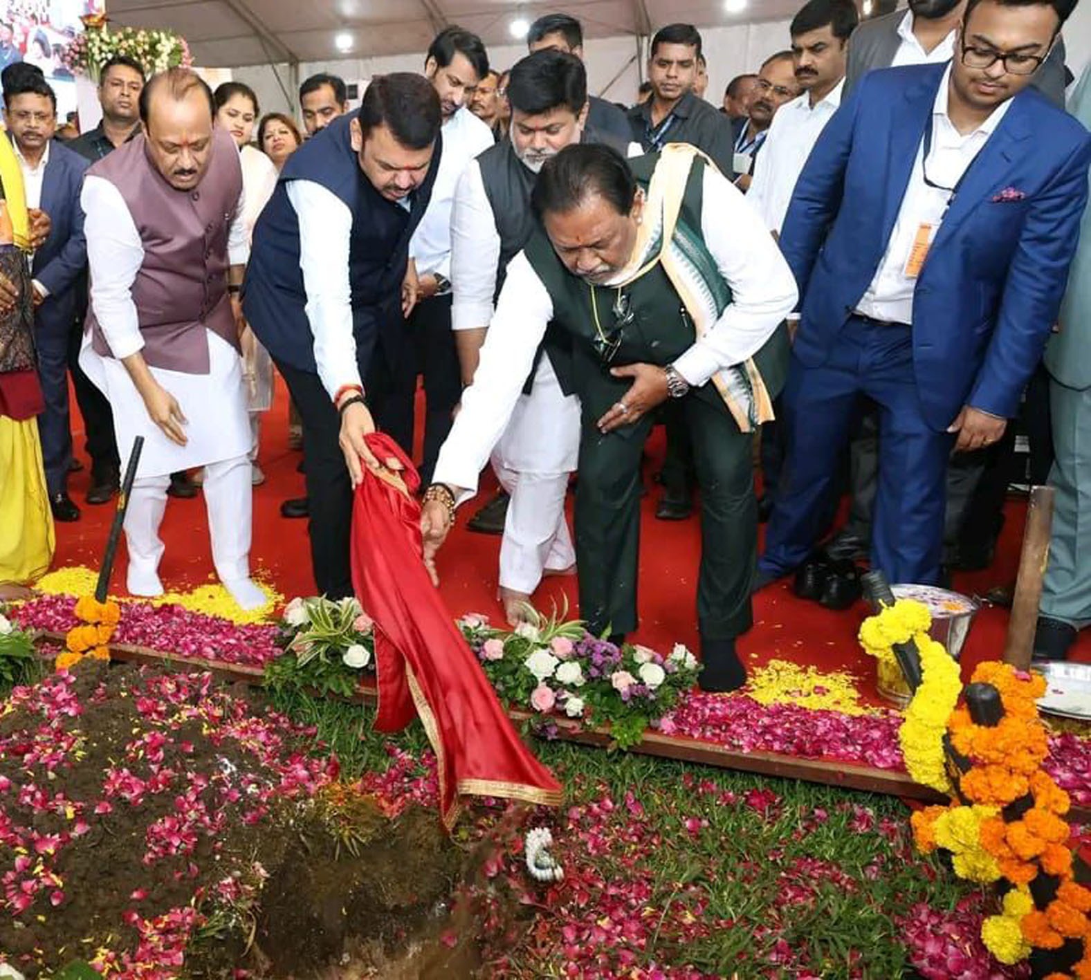 गढ़चिरौली में सुरजागड़ इस्पात प्राइवेट लिमिटेड के स्टील प्रोजेक्ट का भूमिपूजन