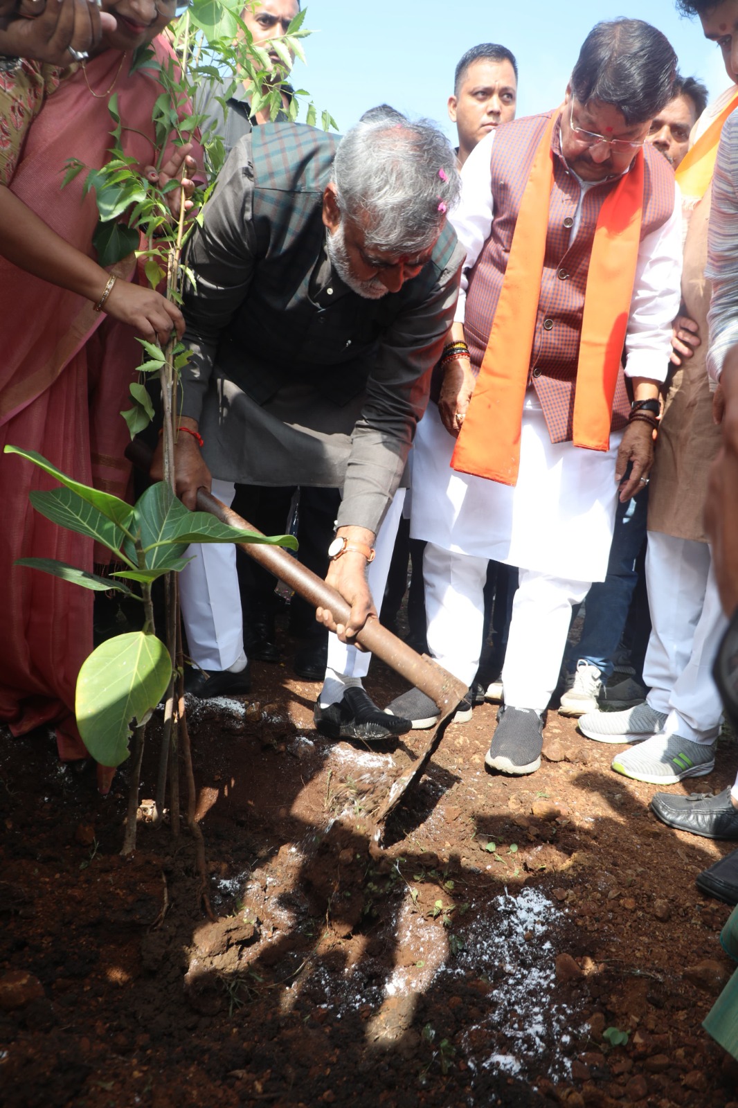 आने वाली पीढ़ी के स्वस्थ-सुरक्षित भविष्य के लिए वृक्षारोपण अत्यंत जरूरी- मंत्री प्रहलाद पटेल