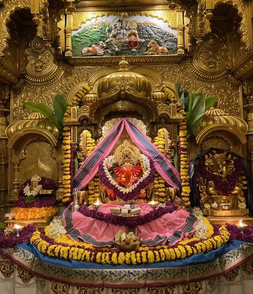Live Darshan : हमारे साथ कीजिए देश और दुनिया के प्रमुख मंदिरों के लाइव दर्शन
