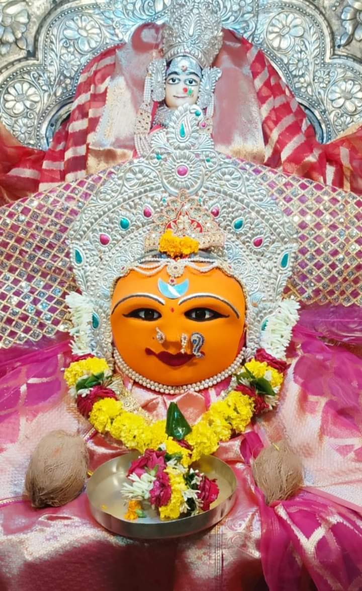 Live Darshan : हमारे साथ कीजिए देश और दुनिया के प्रमुख मंदिरों के लाइव दर्शन