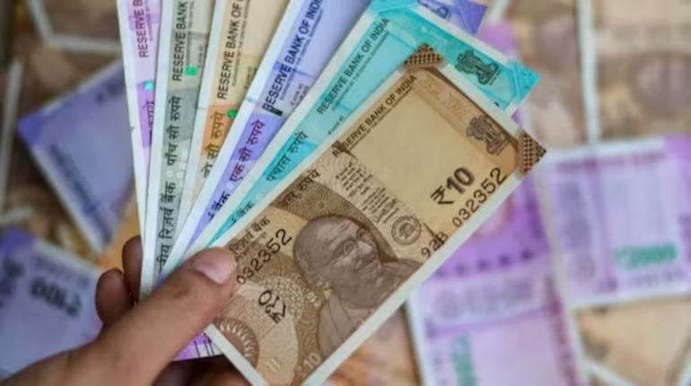 मोदी सरकार के तीसरे टर्म का पहला बजट, आयकर लिमिट में बड़ा बदलाव, देखें पूरा ऐलान