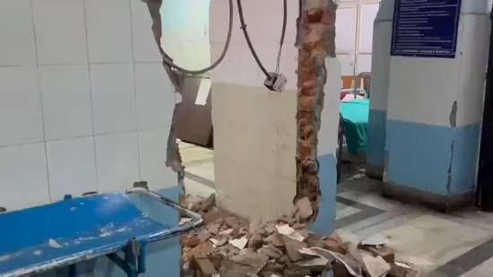 कोलकाता रेप-मर्डर केस: सबूतों के साथ छेड़छाड़ का आरोप, घटनास्थल के पास नवीनीकरण कार्य से विवाद
