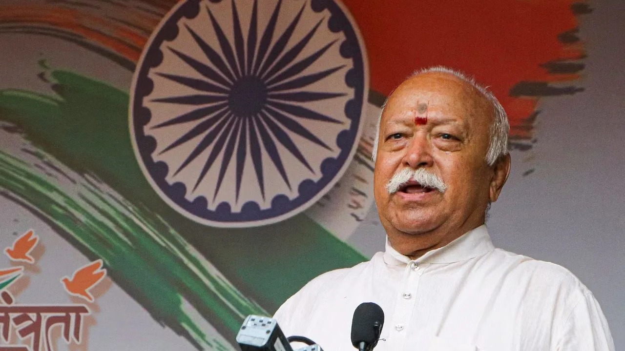 'हिंदू बिना किसी कारण के पीड़ित'... बांग्लादेश हिंसा पर क्या बोले मोहन भागवत ?