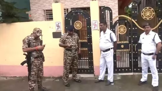 RG Kar Hospital: पूर्व प्रिंसिपल संदीप घोष पर CBI ने कसा शिकंजा, आवास सहित 14 अन्य स्थानों पर की छापेमारी