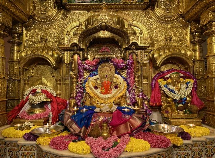 Live Darshan: हमारे साथ कीजिए देश और दुनिया के प्रमुख मंदिरों के लाइव दर्शन