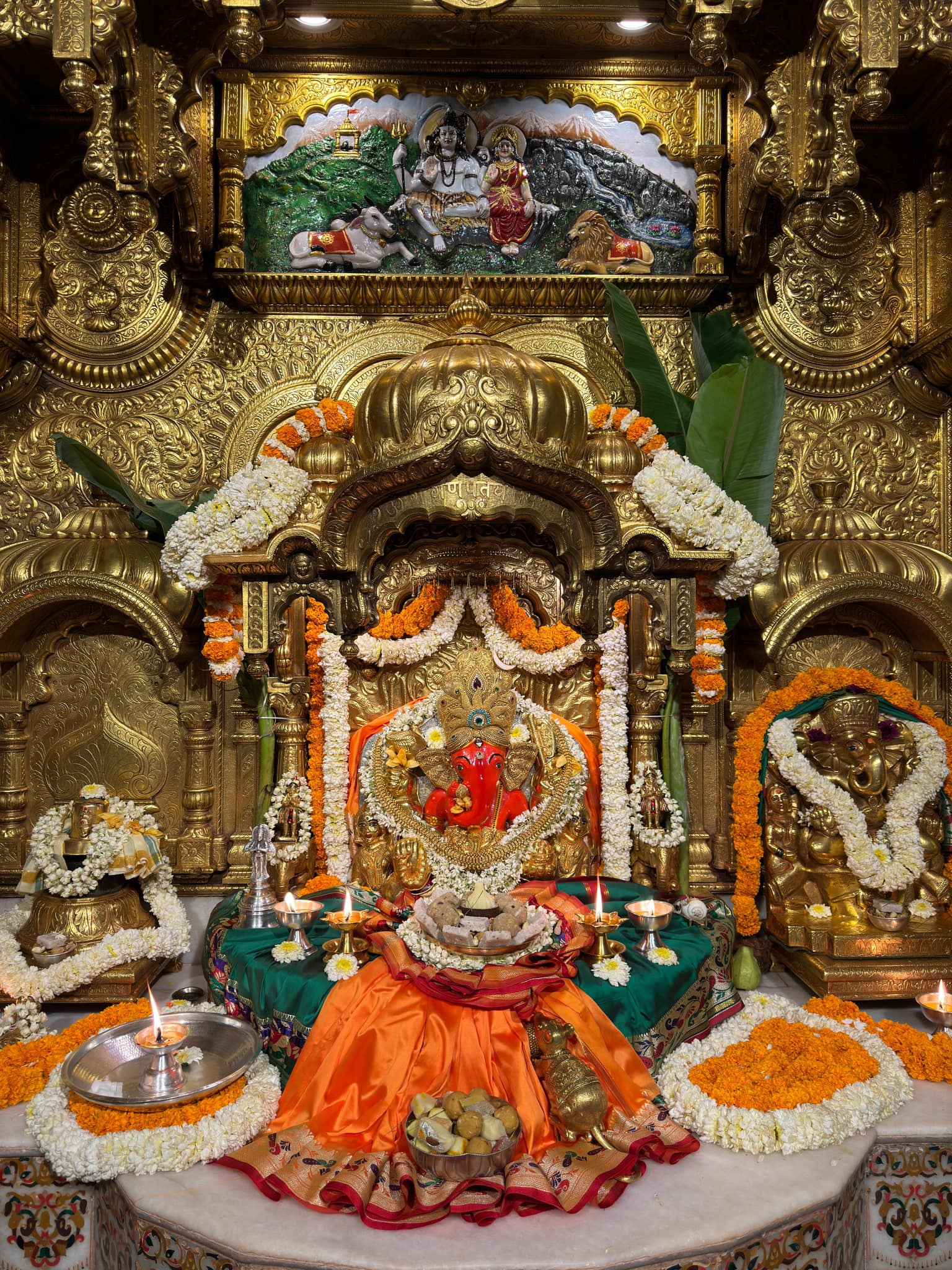 Live Darshan: हमारे साथ कीजिए देश और दुनिया के प्रमुख मंदिरों के लाइव दर्शन