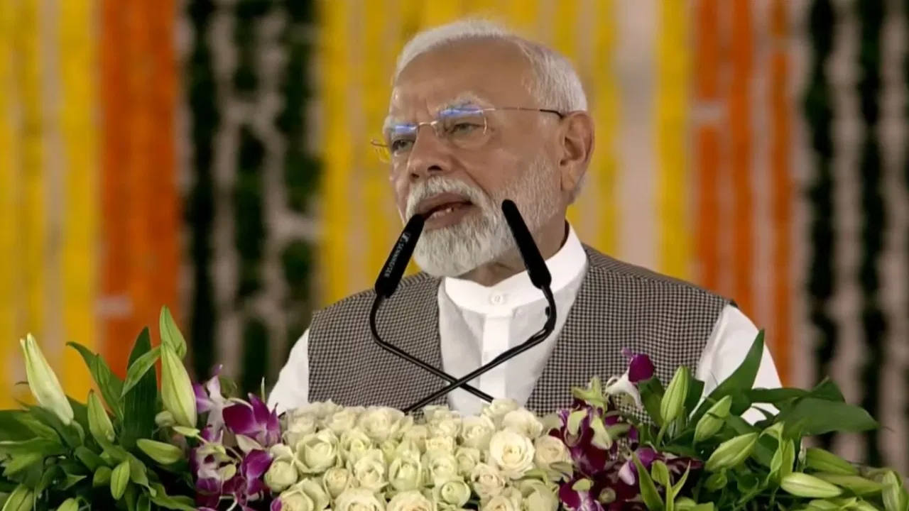 "18 बिजनेस, 20 लाख से ज्यादा लोग और..." कितना बड़ा है विश्वकर्मा योजना का दायरा? PM मोदी ने किया ग्राफ पेश