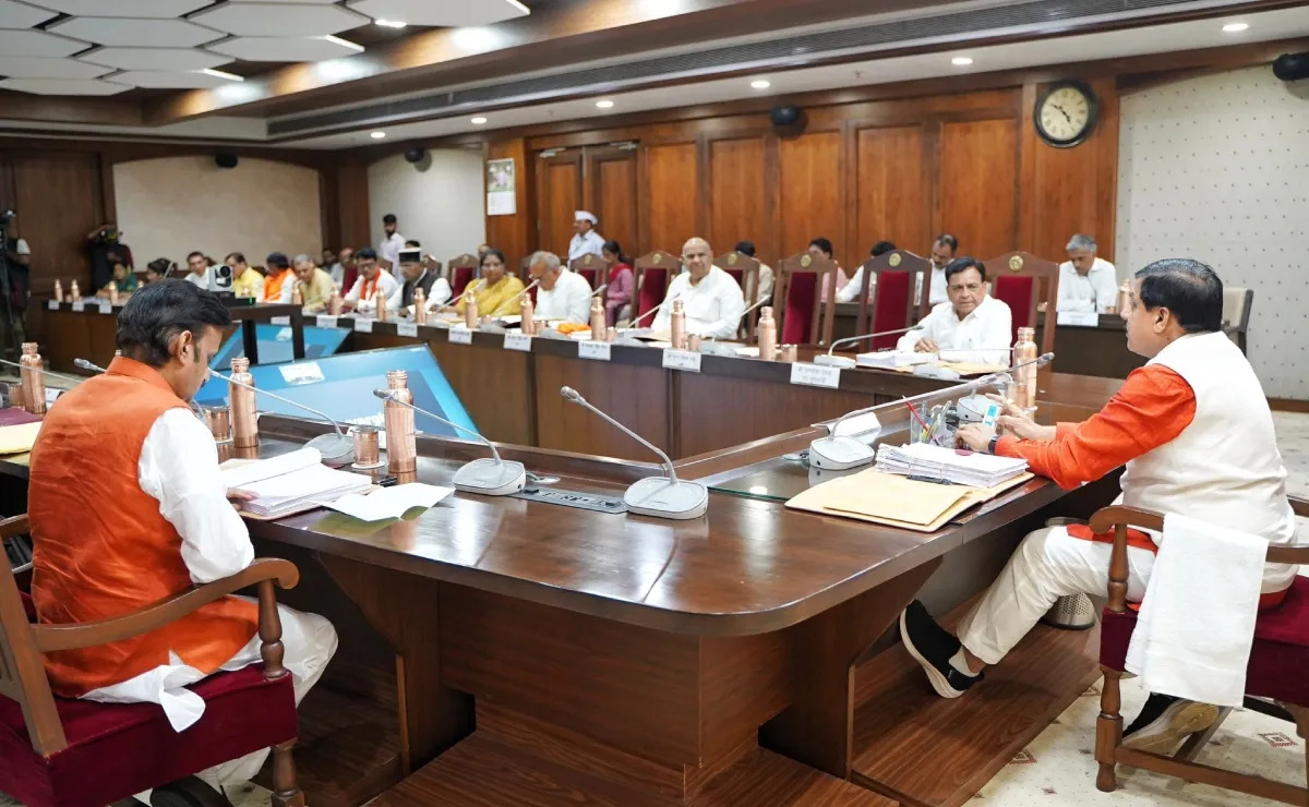 कैबिनेट बैठक में मोहन सरकार की एमपी ट्रांसफर पॉलिसी बैन पर चर्चा, अक्टूबर में लिया जा सकता है फैसला